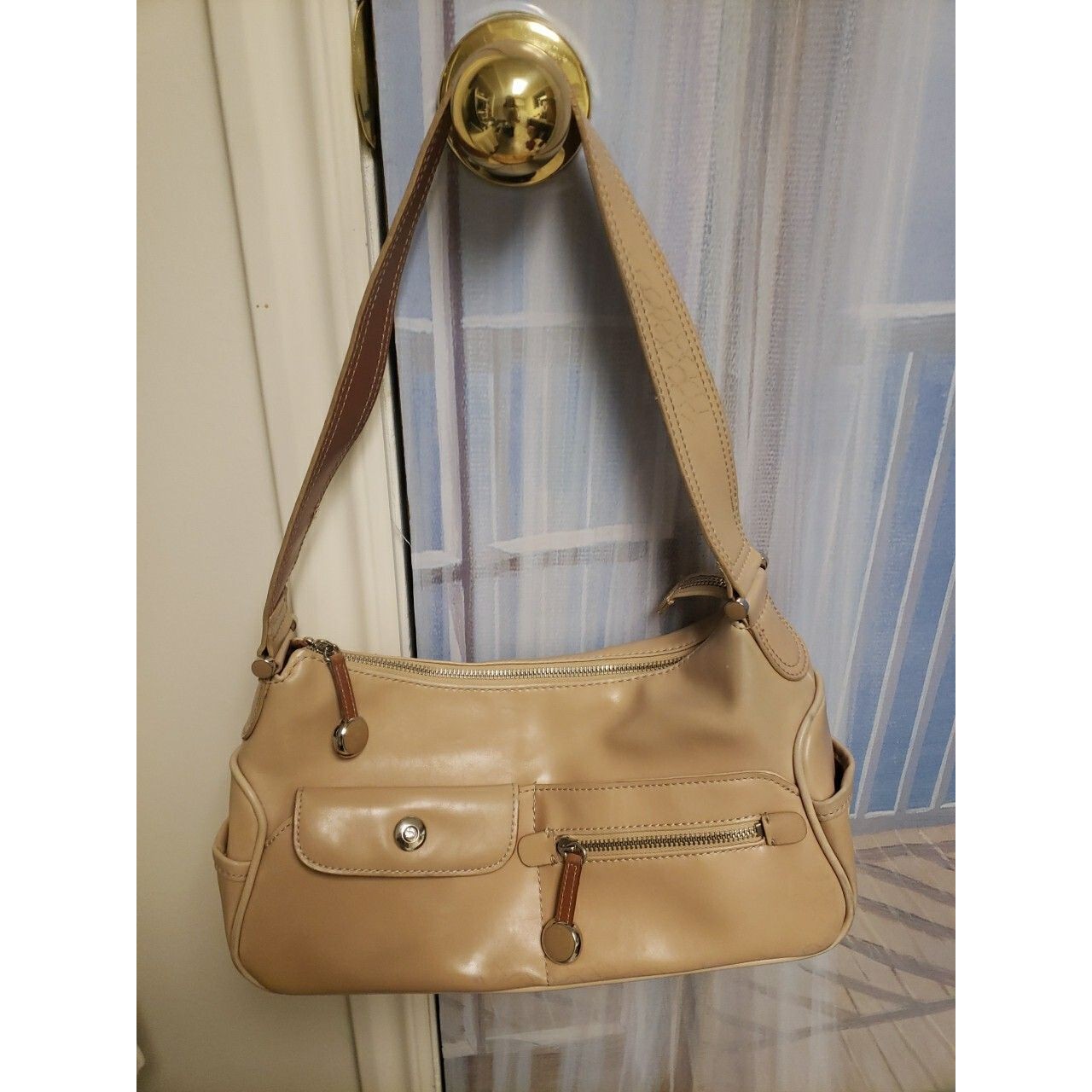 Liz Claiborne Purse Polyvinyl Flux Leather Medium Tan Shoulder Or Hand Bag
